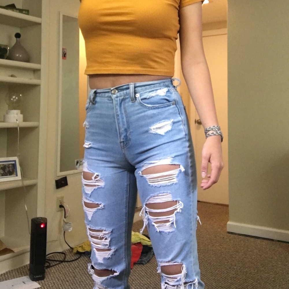 Distressed AE mom jean